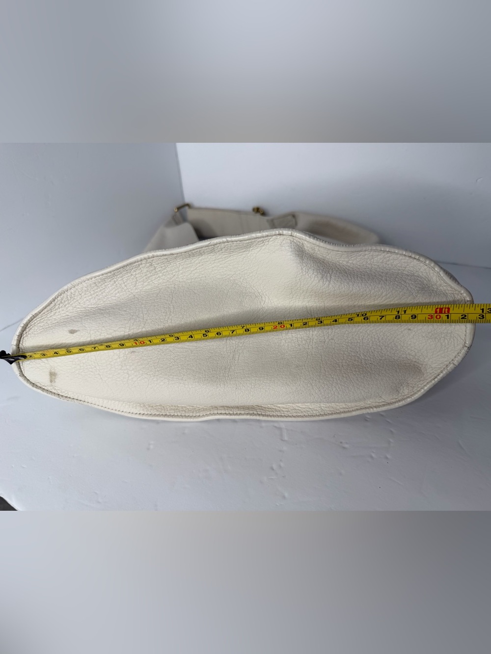 A.L.C. ALC Sadie Cream Leather Hobo Shoulder Bag with Pockets - Picture 5 of 15
